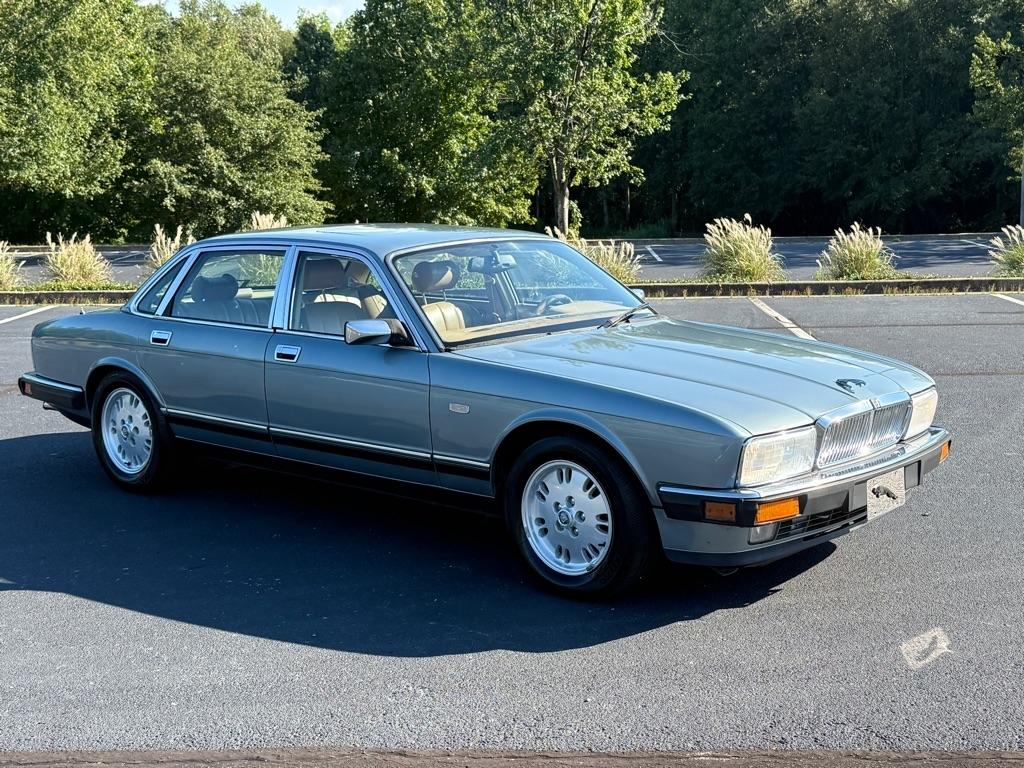 Jaguar XJ Sedan XJ6 1994