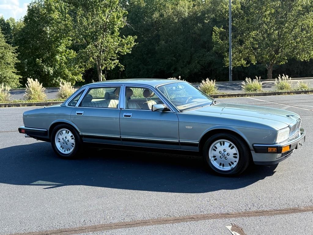 Jaguar XJ Sedan XJ6 1994