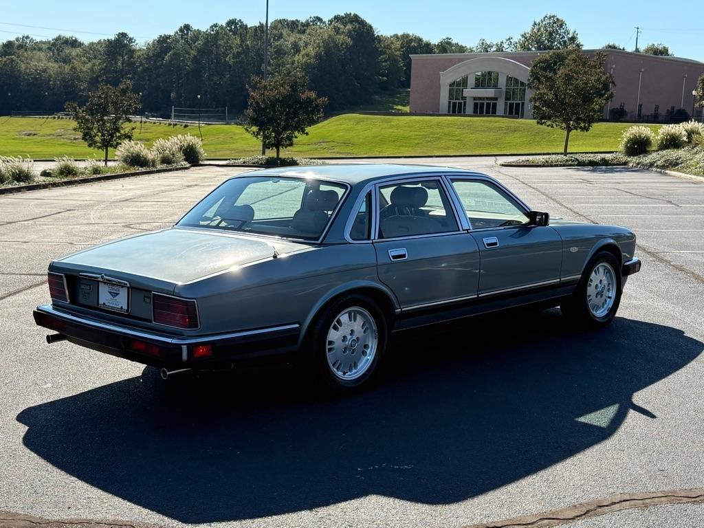 Jaguar XJ Sedan XJ6 1994