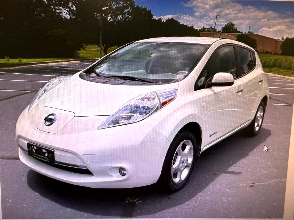 2011 Nissan LEAF