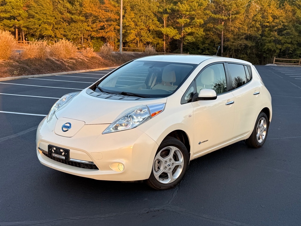 2011 Nissan Leaf SV