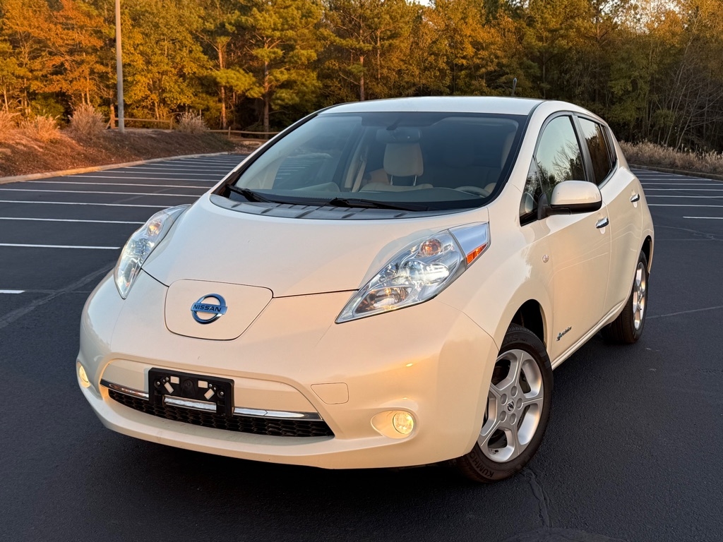 Nissan Leaf SV 2011