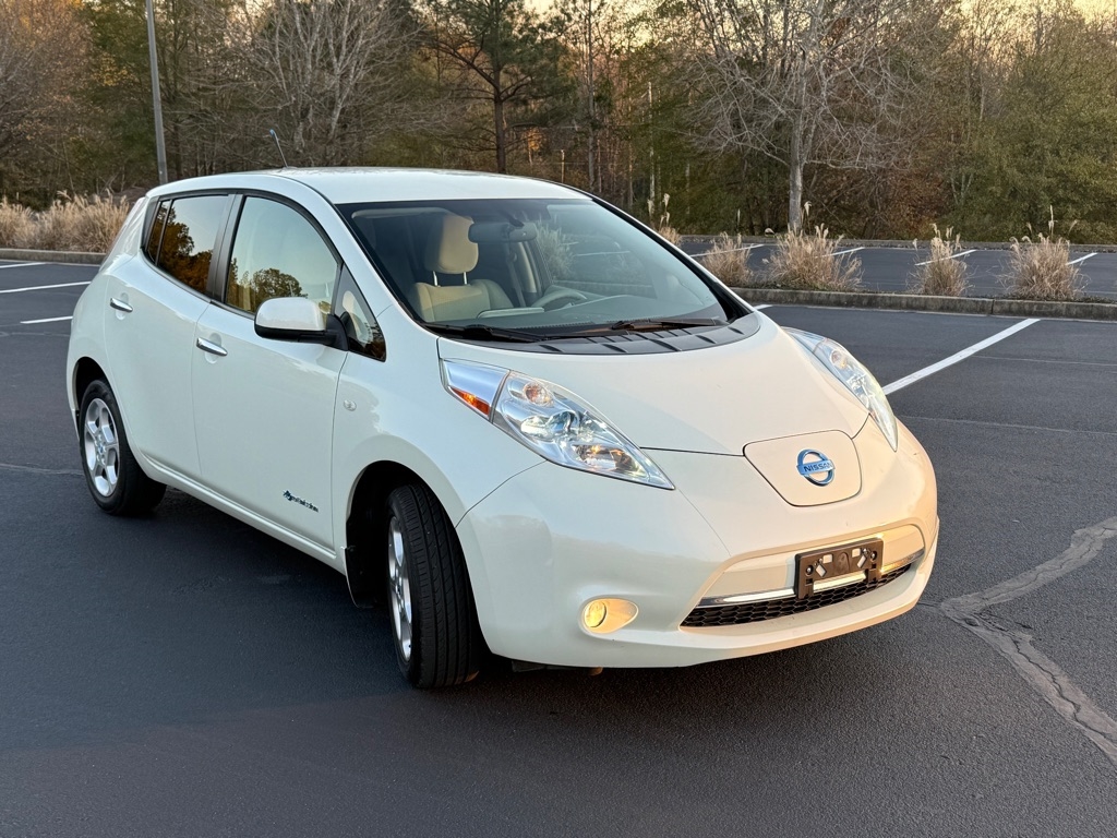 Nissan Leaf SV 2011