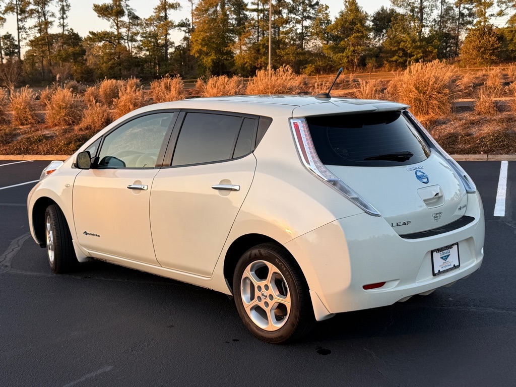 Nissan Leaf SV 2011
