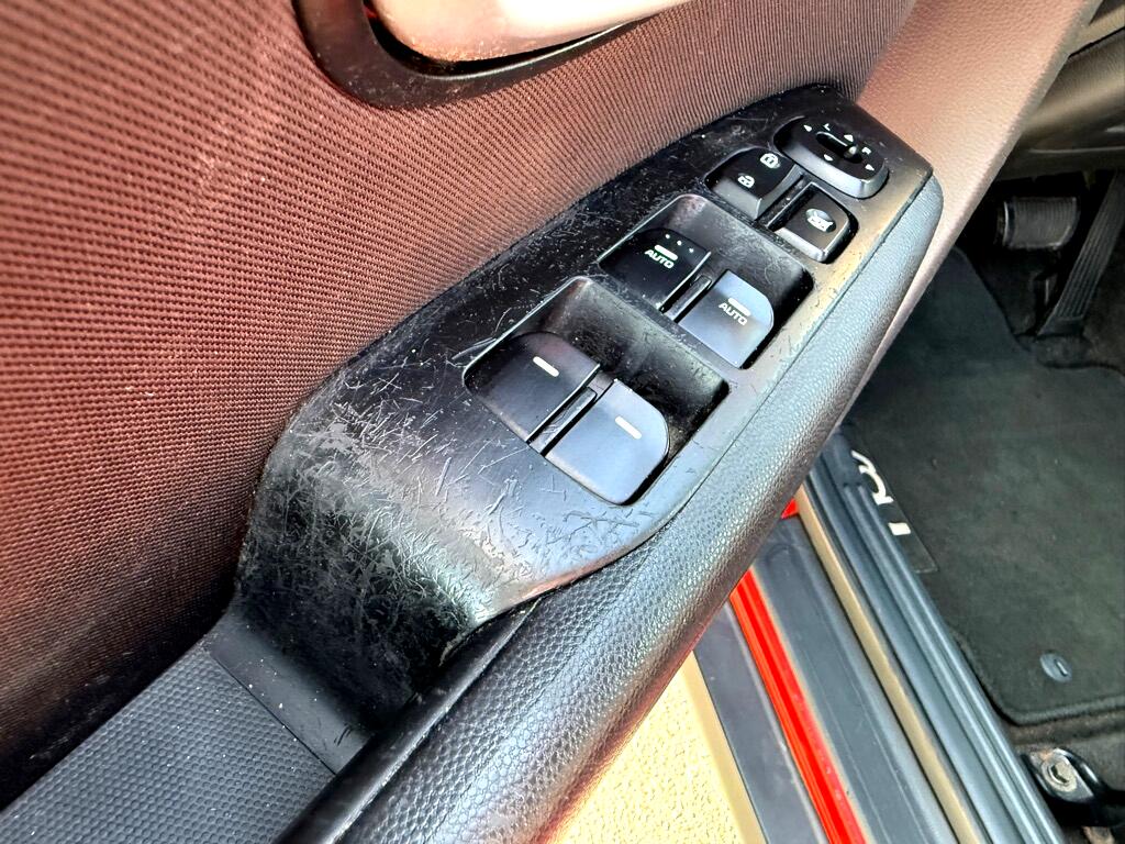 Kia Soul + 2015 Kia Soul + 2015