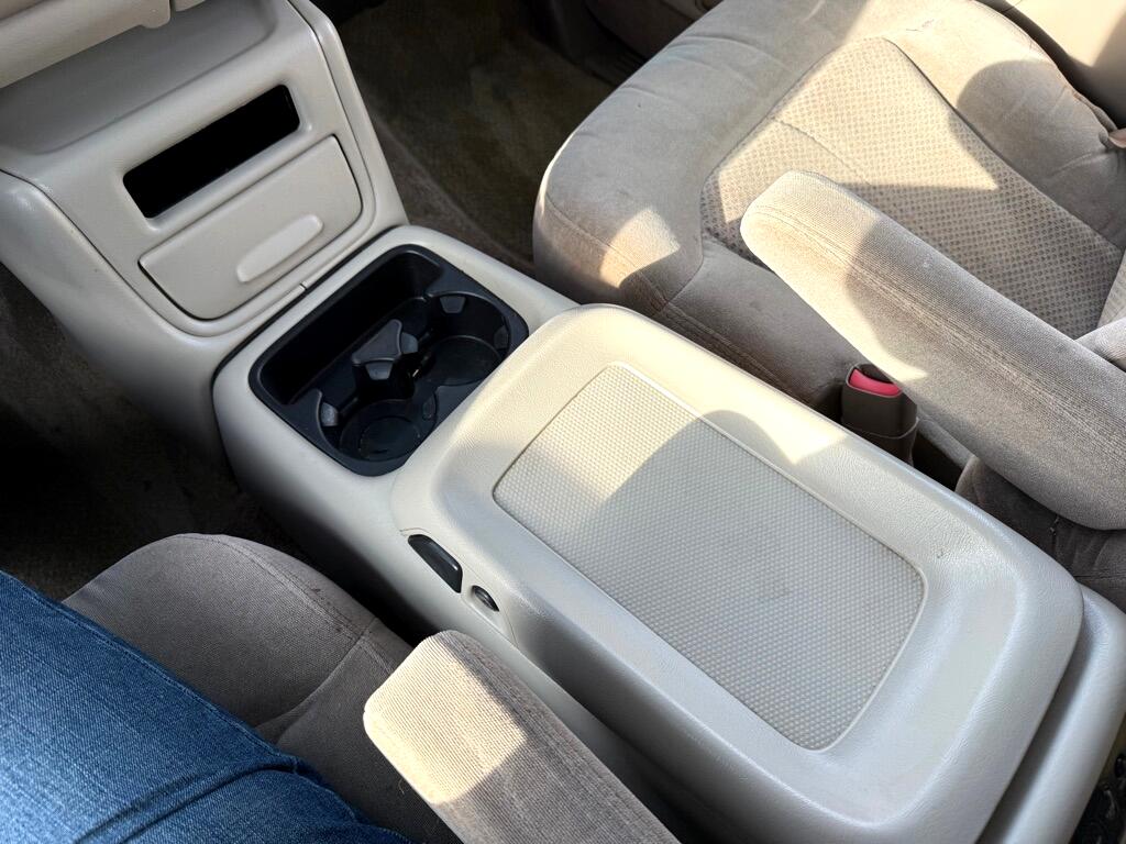 Chevrolet Suburban C1500 2WD 2001