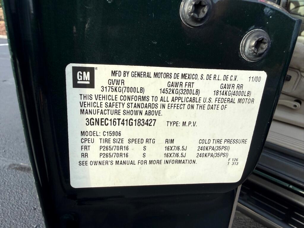 Chevrolet Suburban C1500 2WD 2001