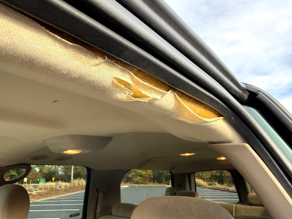 Chevrolet Suburban C1500 2WD 2001