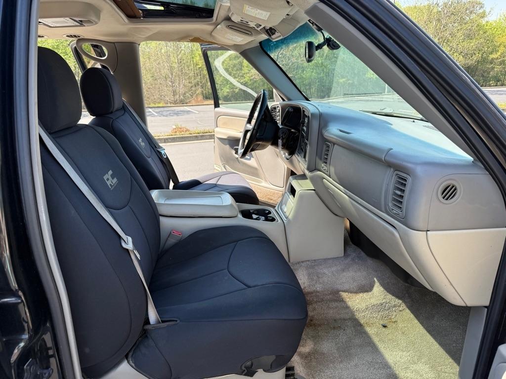 Chevrolet Suburban 1500 4WD 2002