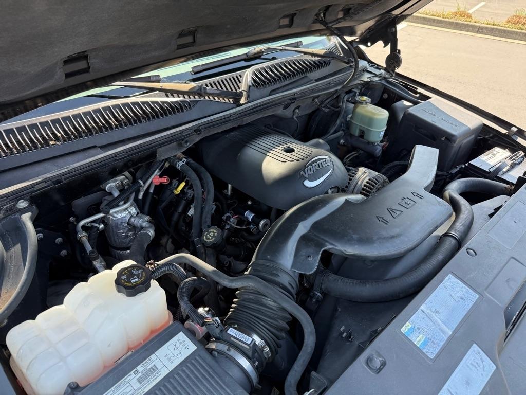 Chevrolet Suburban 1500 4WD 2002