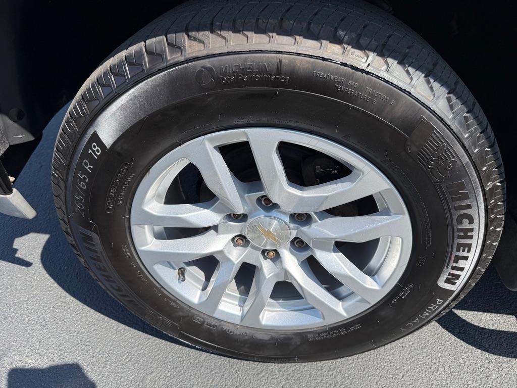 Chevrolet Suburban 1500 4WD 2002