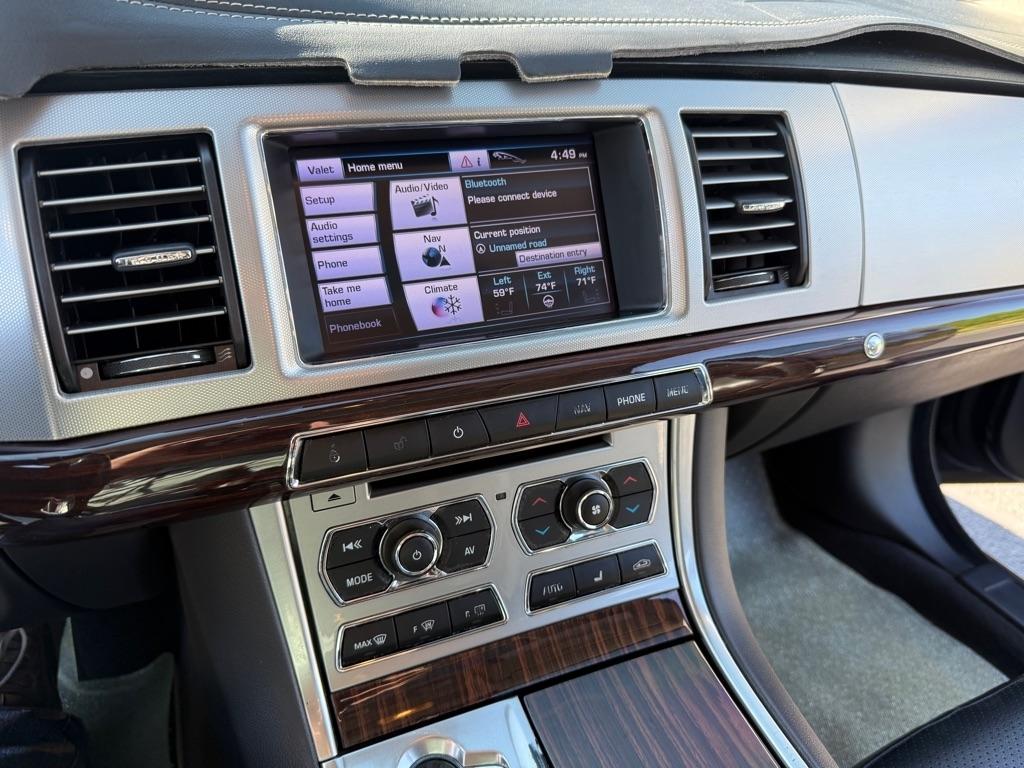 Jaguar XF-Series XF Portfolio 2012