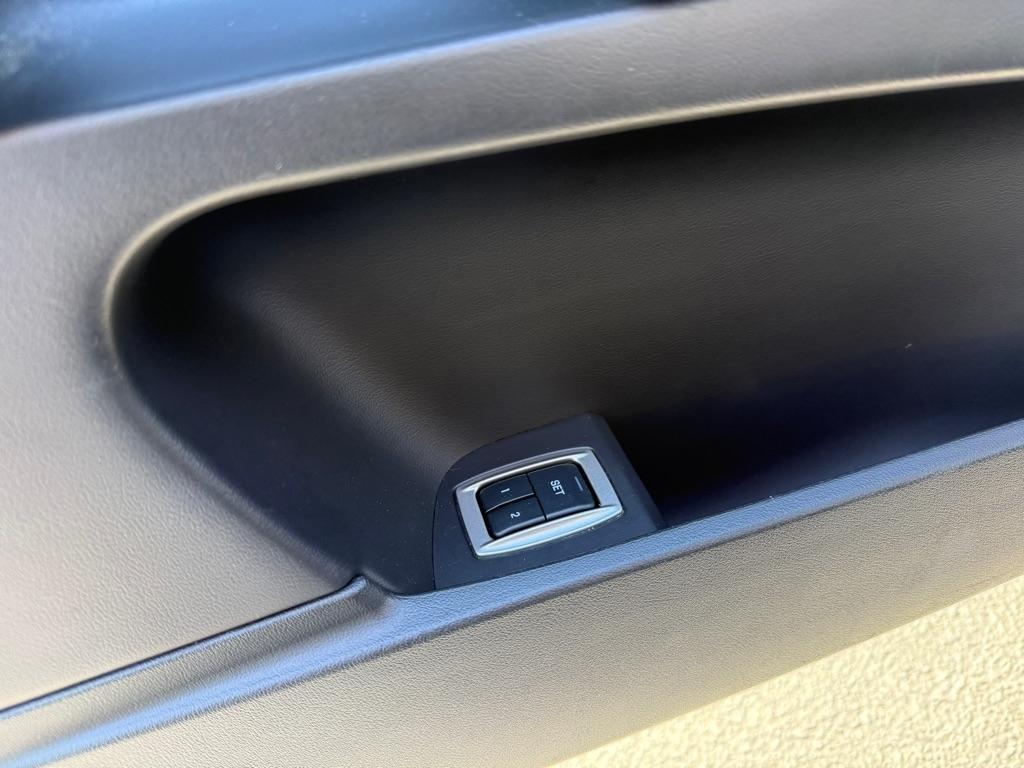 Jaguar XF-Series XF Portfolio 2012