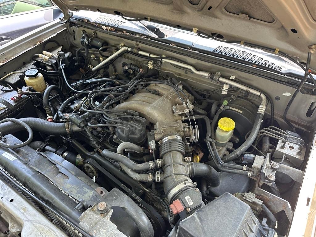 Nissan Frontier XE-V6 Crew Cab Long Bed 4WD 2002