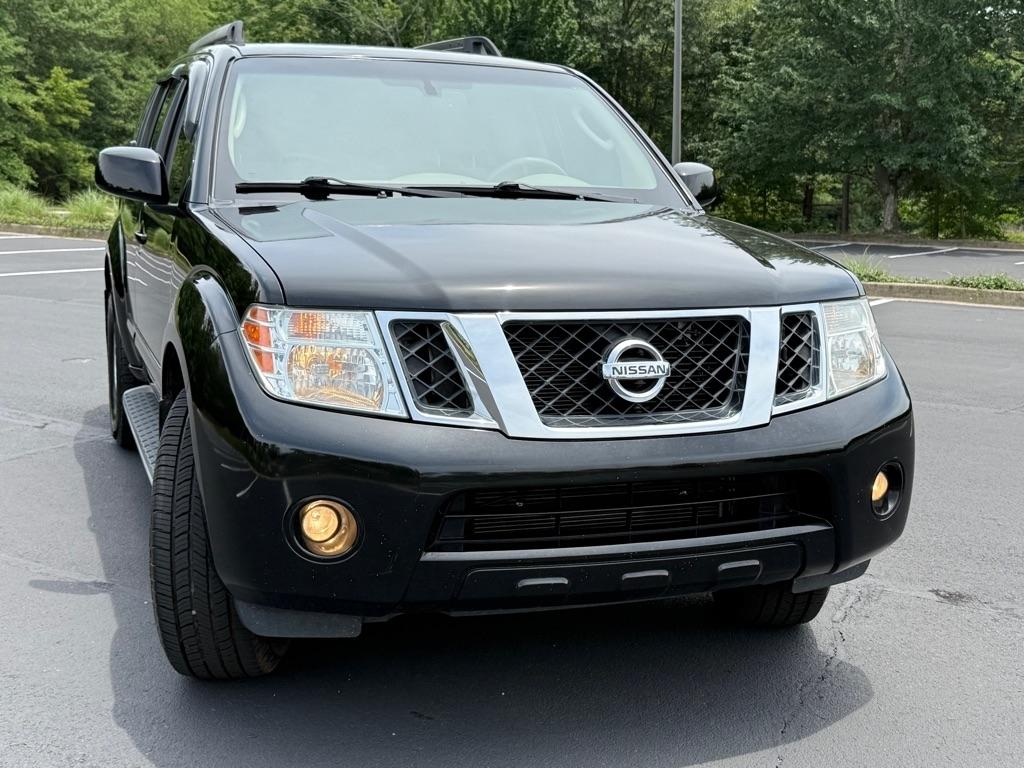 Nissan Pathfinder S 2WD 2012