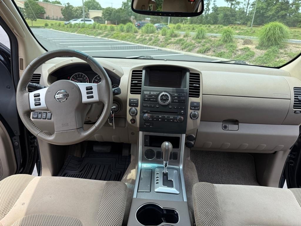 Nissan Pathfinder S 2WD 2012