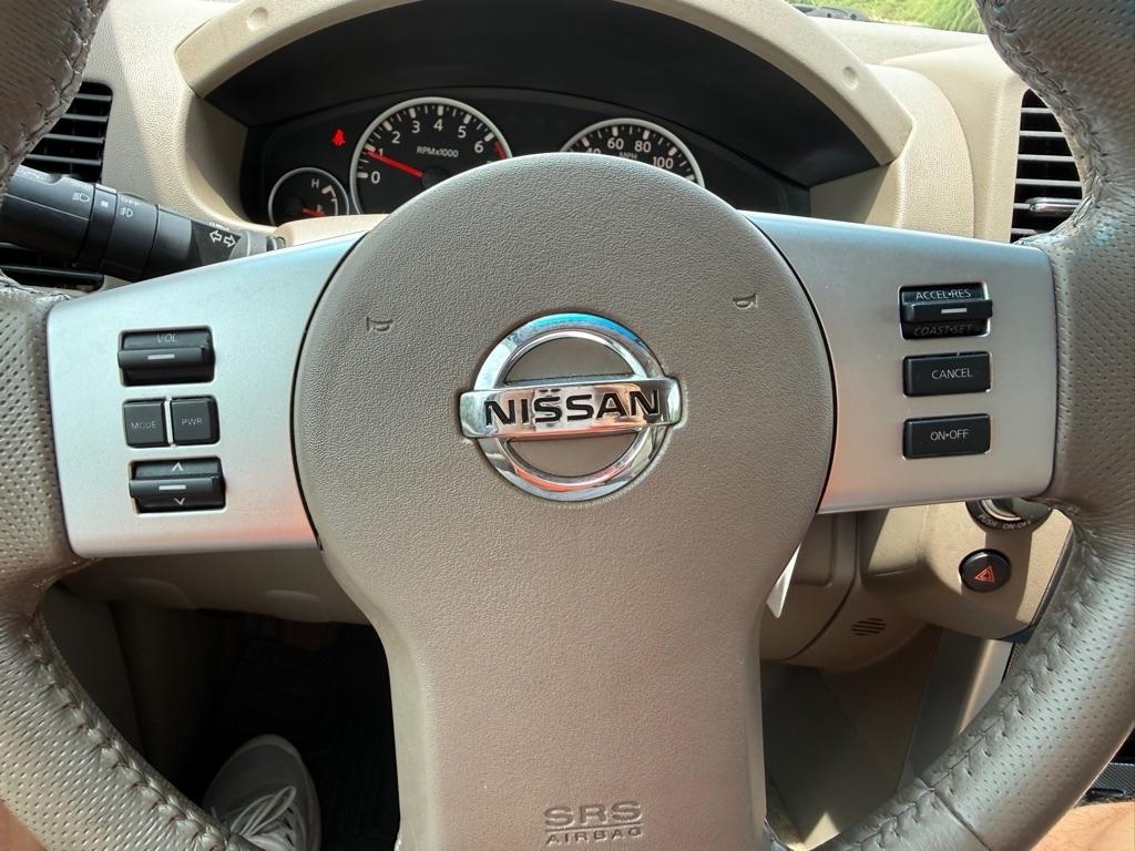 Nissan Pathfinder S 2WD 2012