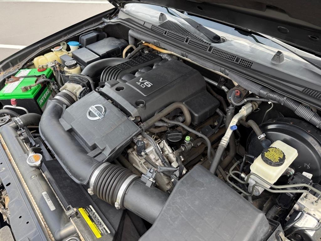 Nissan Pathfinder S 2WD 2012