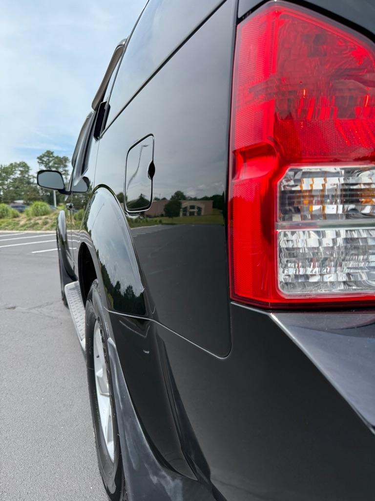 Nissan Pathfinder S 2WD 2012
