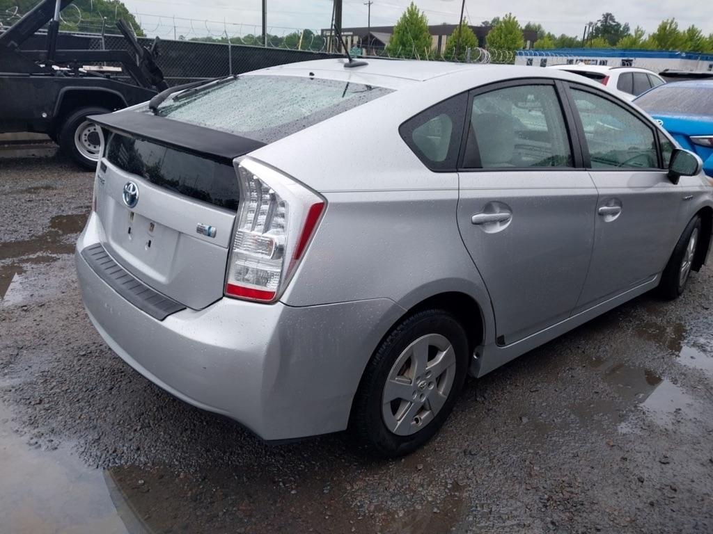 Toyota Prius Prius V 2010