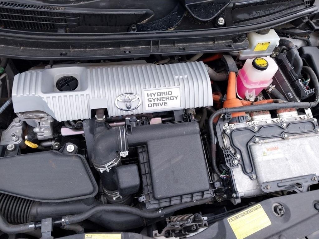 Toyota Prius Prius V 2010