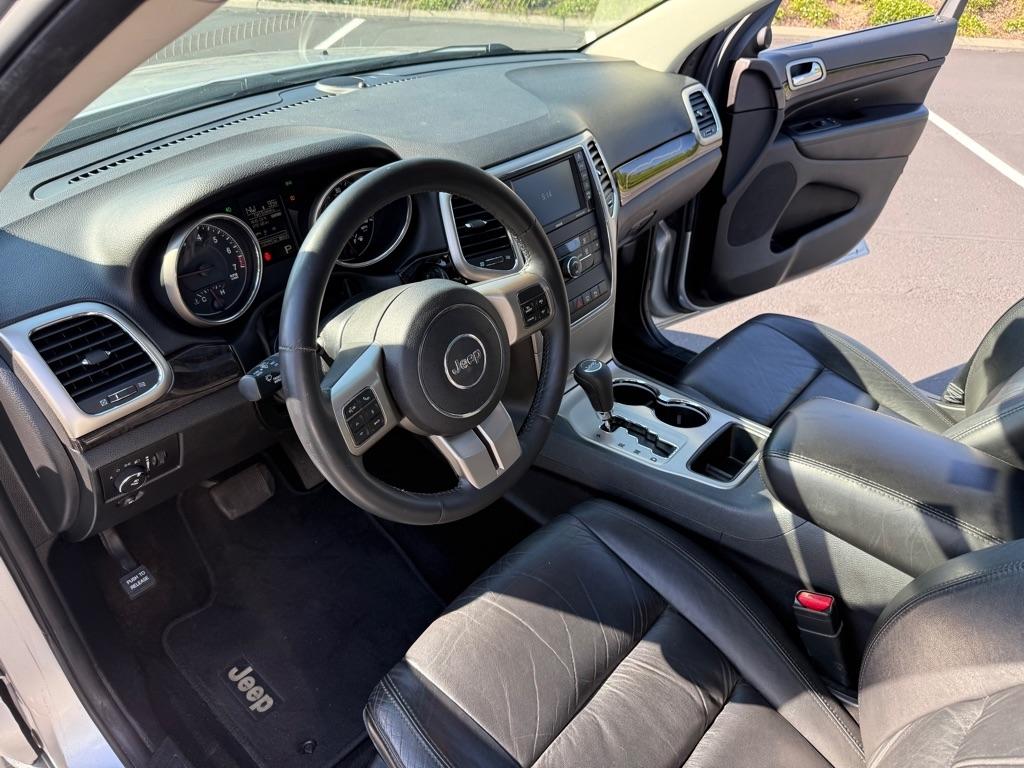 Jeep Grand Cherokee Laredo 2WD 2013