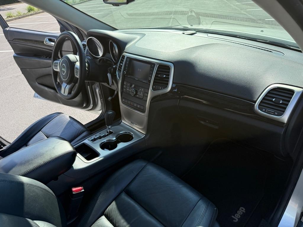 Jeep Grand Cherokee Laredo 2WD 2013