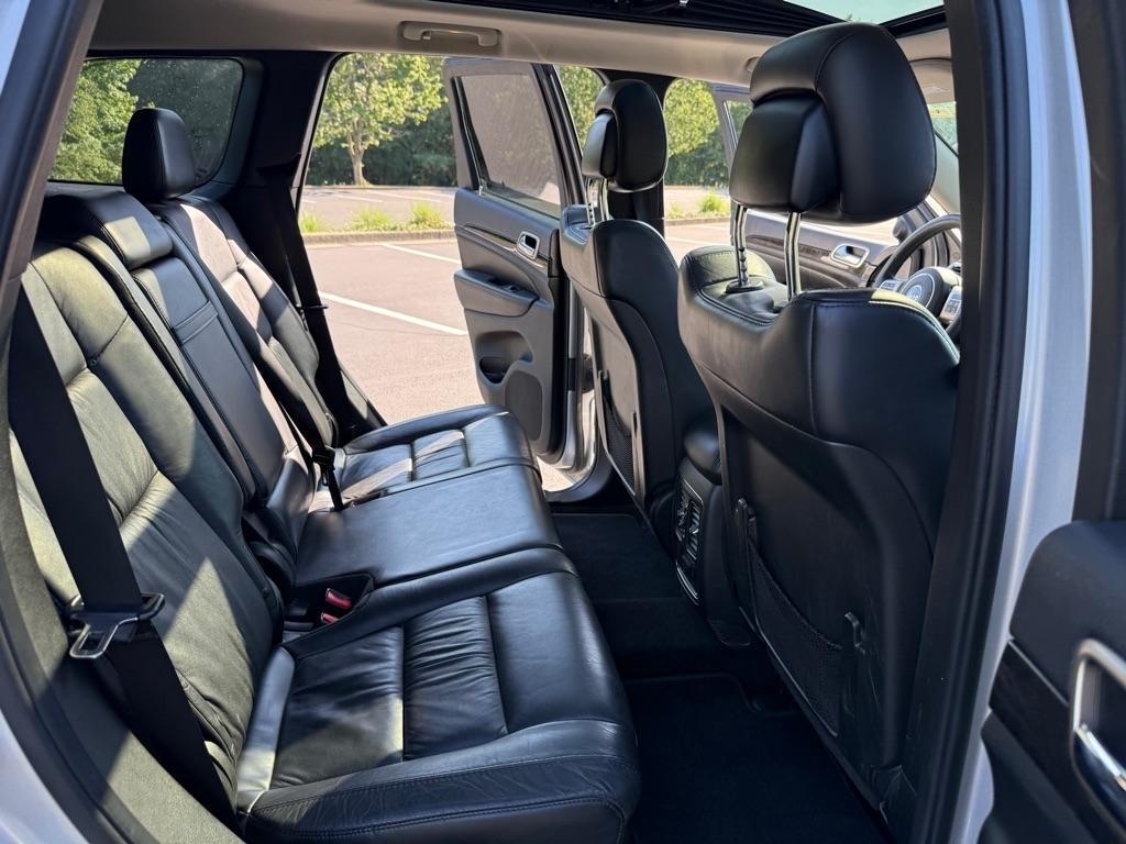 Jeep Grand Cherokee Laredo 2WD 2013