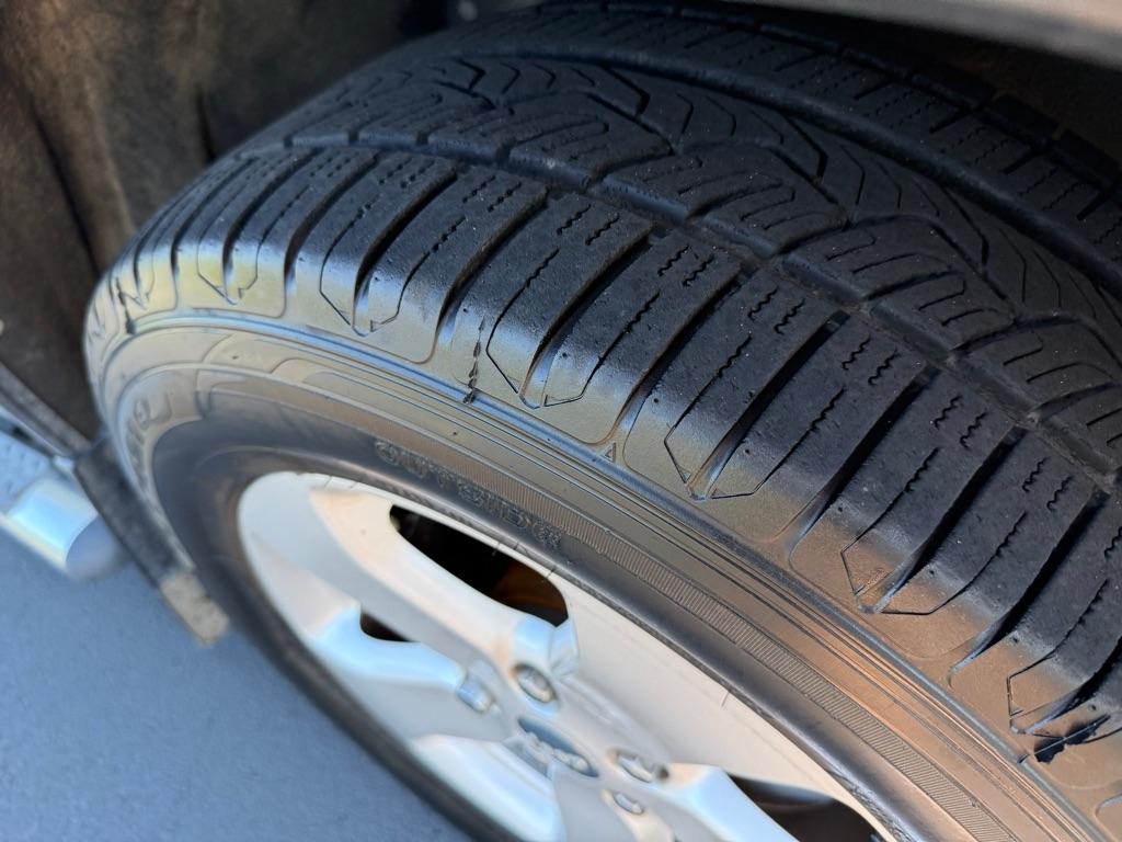 Jeep Grand Cherokee Laredo 2WD 2013