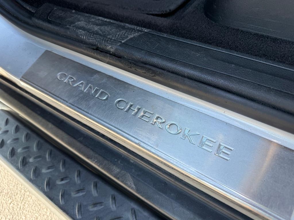 Jeep Grand Cherokee Laredo 2WD 2013