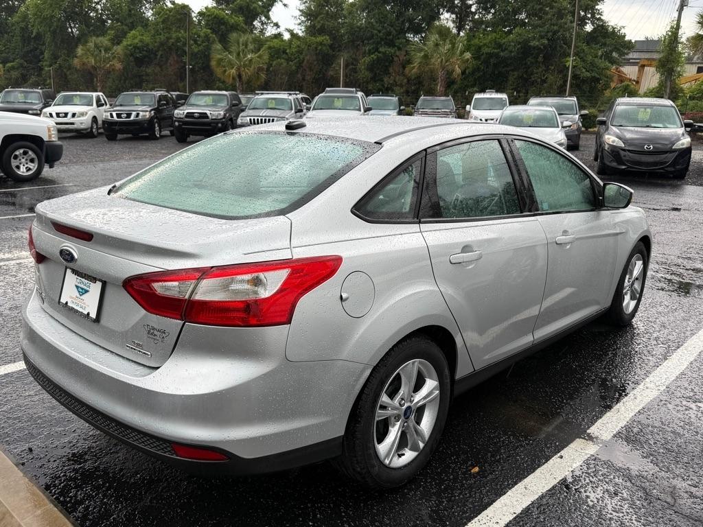 Ford Focus SE Sedan 2014