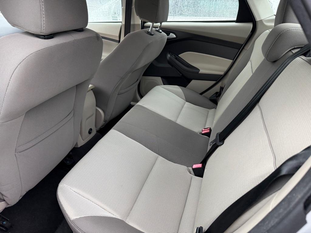 Ford Focus SE Sedan 2014