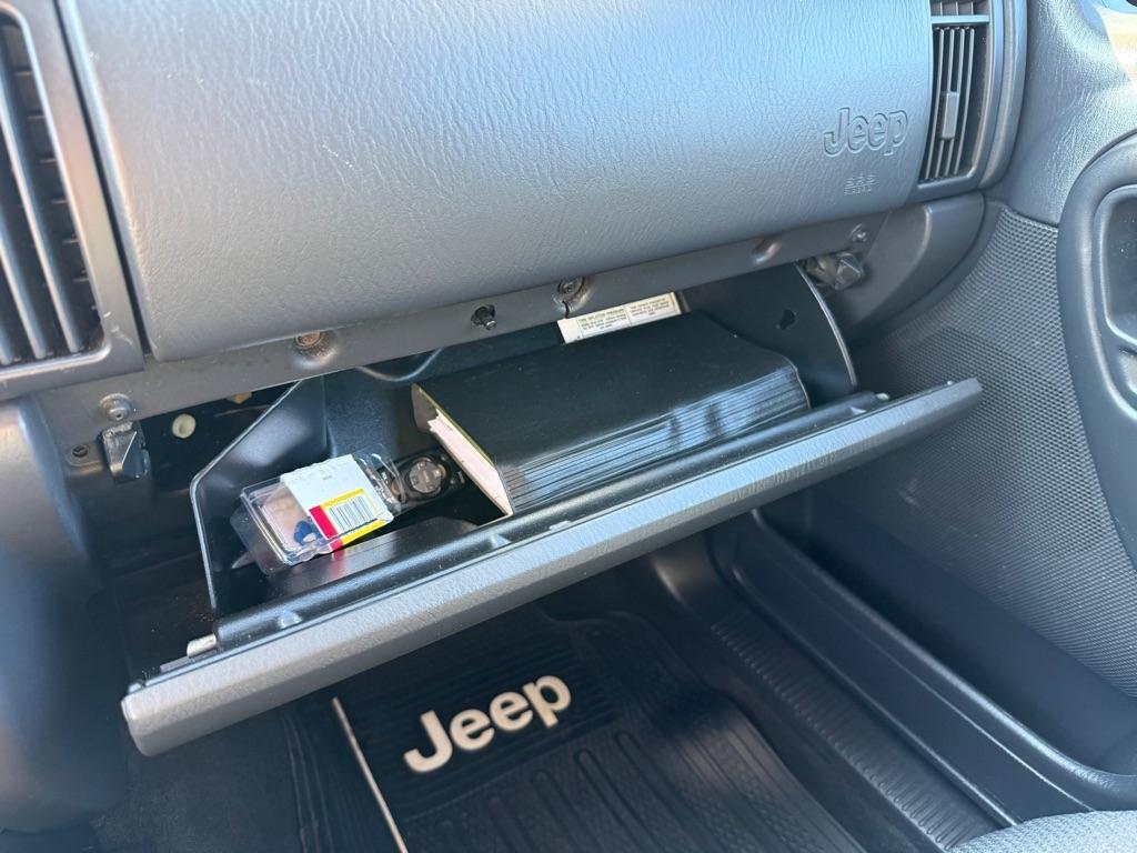 Jeep Grand Cherokee Laredo 4WD 2003