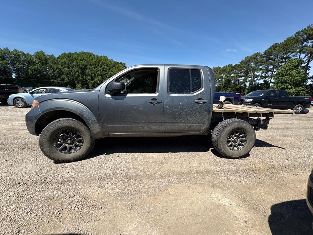 Nissan Frontier SL Crew Cab 5AT 4WD 2017