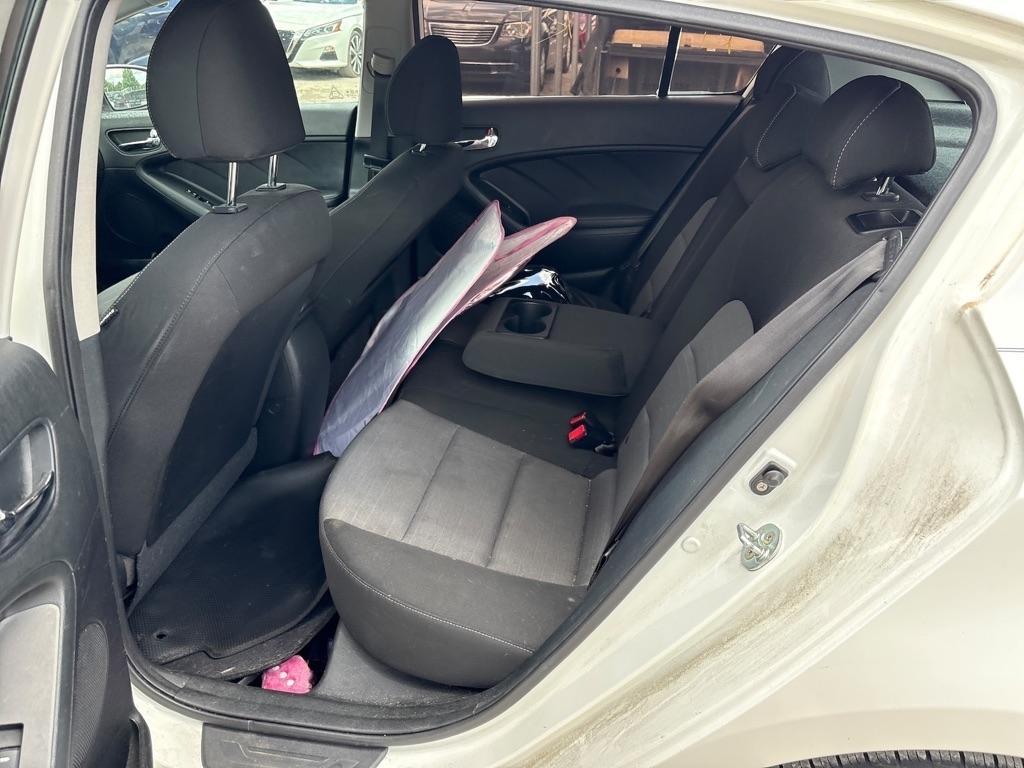 Kia Forte 5-Door LX 2016