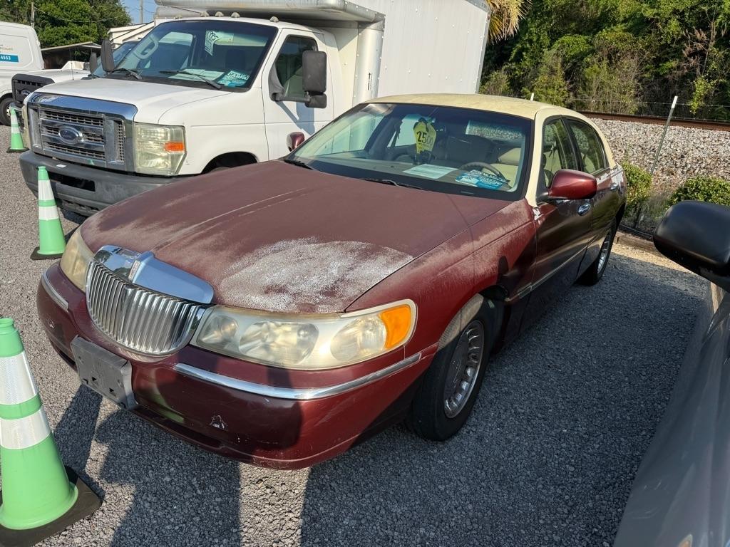 Lincoln Town Car Executive 2000