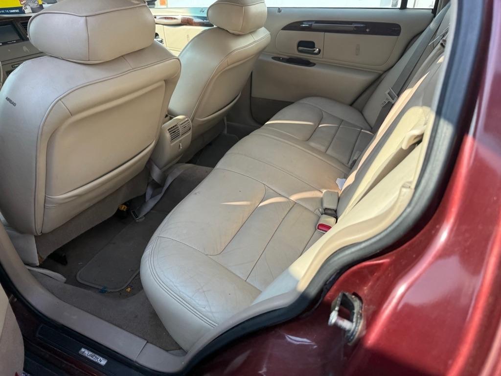 Lincoln Town Car Executive 2000