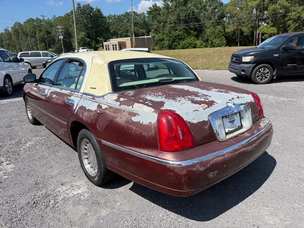 Lincoln Town Car Executive 2000