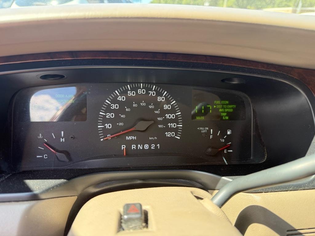 Lincoln Town Car Executive 2000