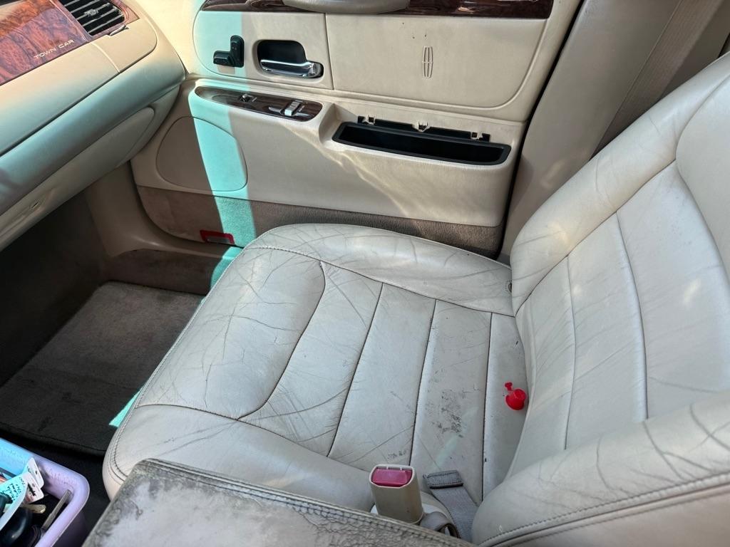 Lincoln Town Car Executive 2000
