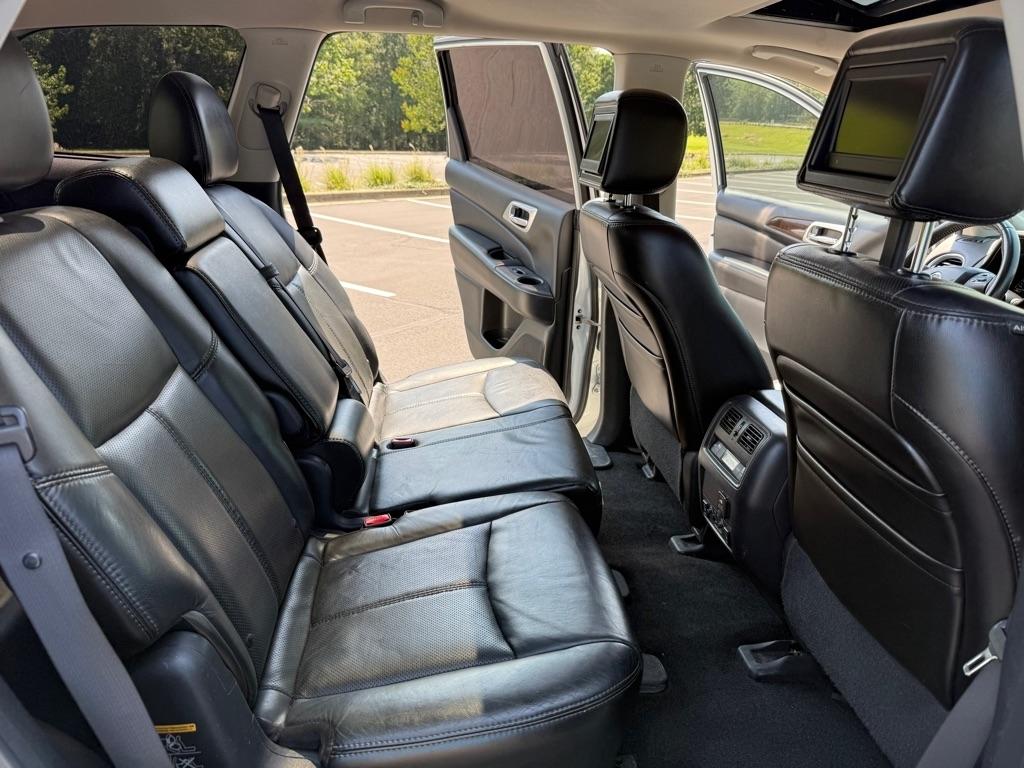 Nissan Pathfinder S 4WD 2013
