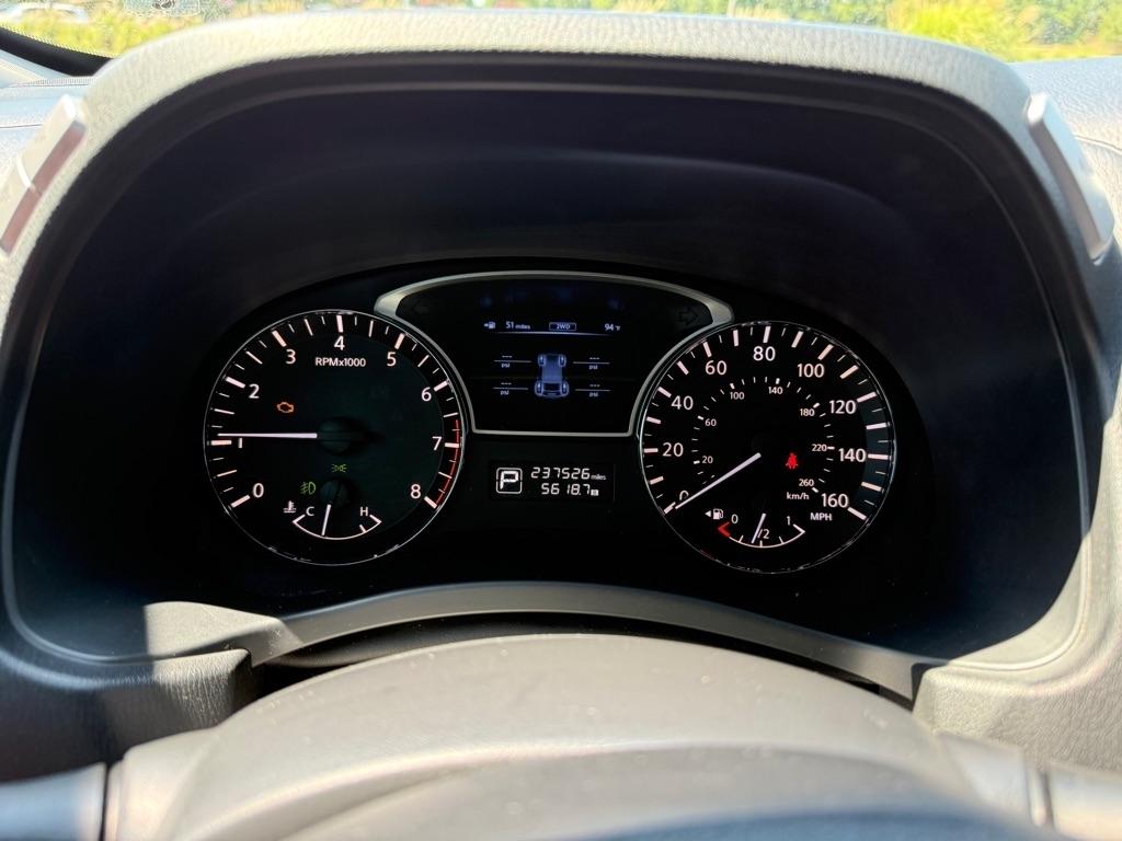 Nissan Pathfinder S 4WD 2013