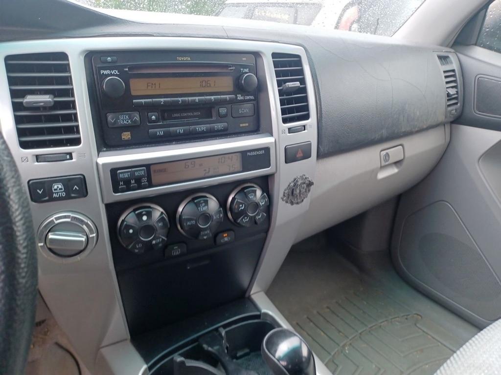 Toyota 4Runner SR5 4WD 2004