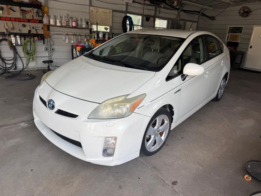 Toyota Prius Prius V 2010
