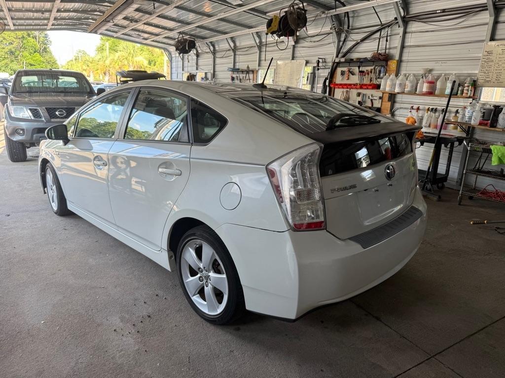 Toyota Prius Prius V 2010