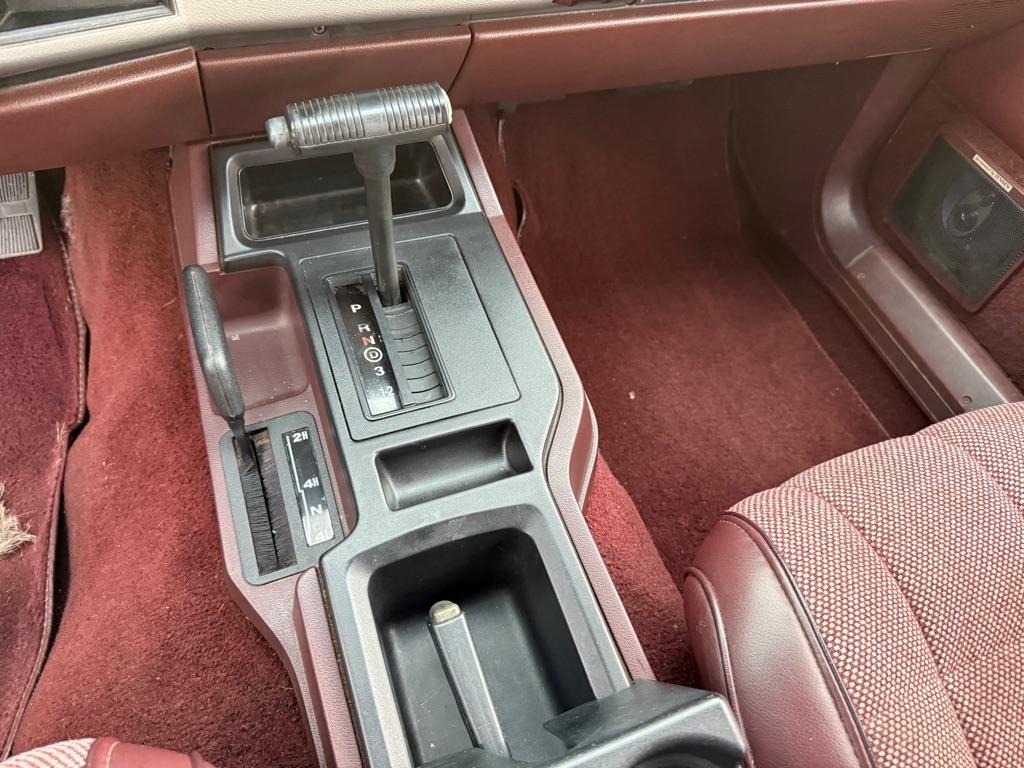 Jeep Cherokee 4-Door 4WD 1992