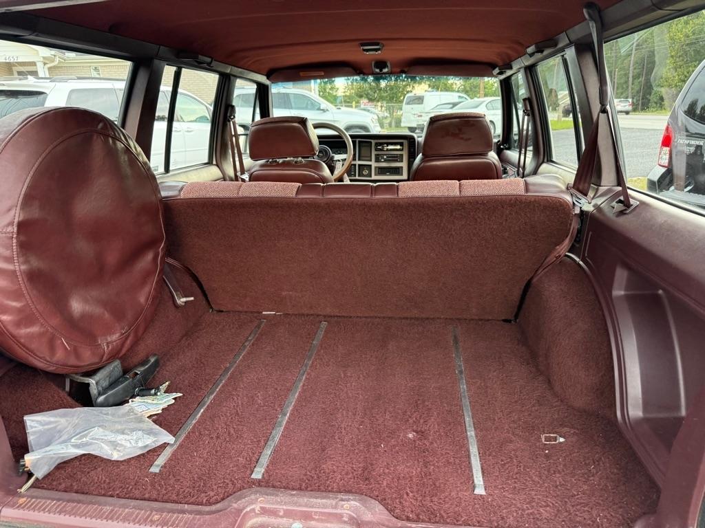 Jeep Cherokee 4-Door 4WD 1992