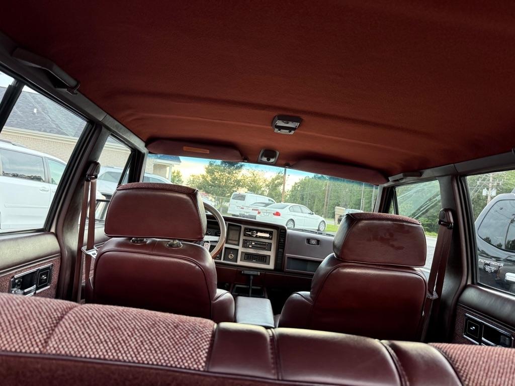 Jeep Cherokee 4-Door 4WD 1992