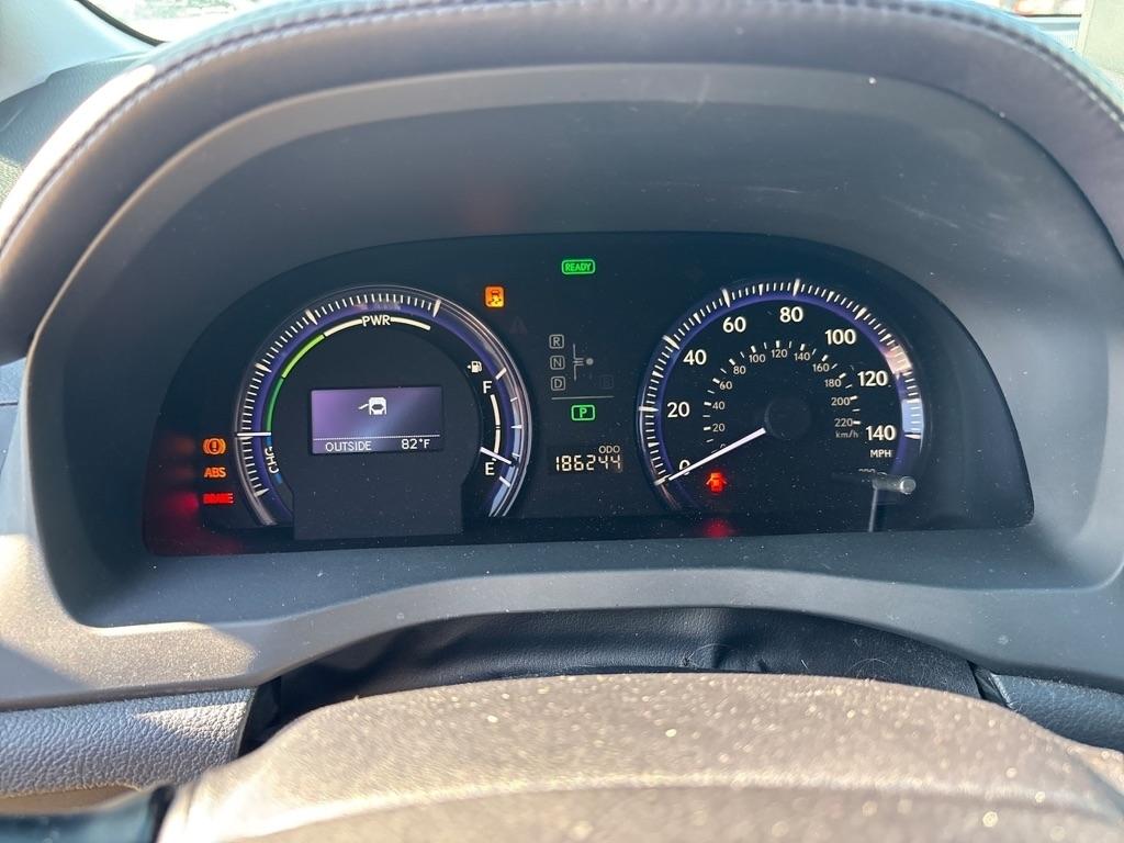Lexus HS 250h Sedan 2010