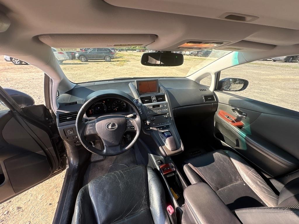 Lexus HS 250h Sedan 2010